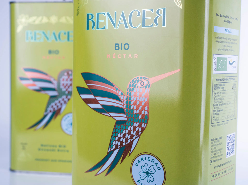 Detalle de la lata de aceite de oliva virgen extra ecológico Aceites Renacer
